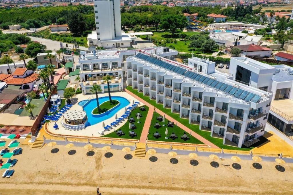 Mimoza Beachfront Hotel & Restaurant ファマグスタ エクステリア 写真