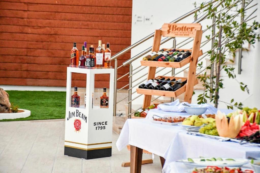 Mimoza Beachfront Hotel & Restaurant ファマグスタ エクステリア 写真