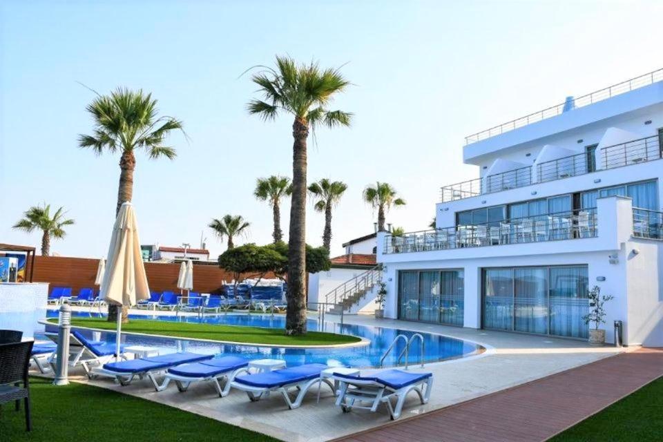Mimoza Beachfront Hotel & Restaurant ファマグスタ エクステリア 写真